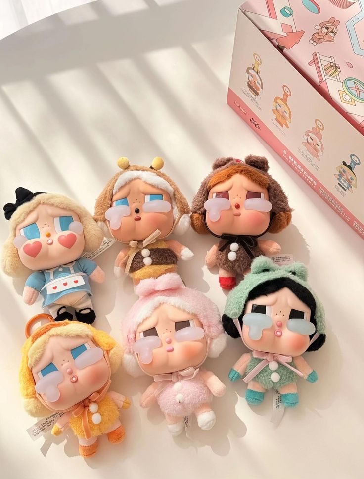عروسک کرای بیبی اورجینال برند پاپ مارت | Cry Babies Keychain Pop Mart