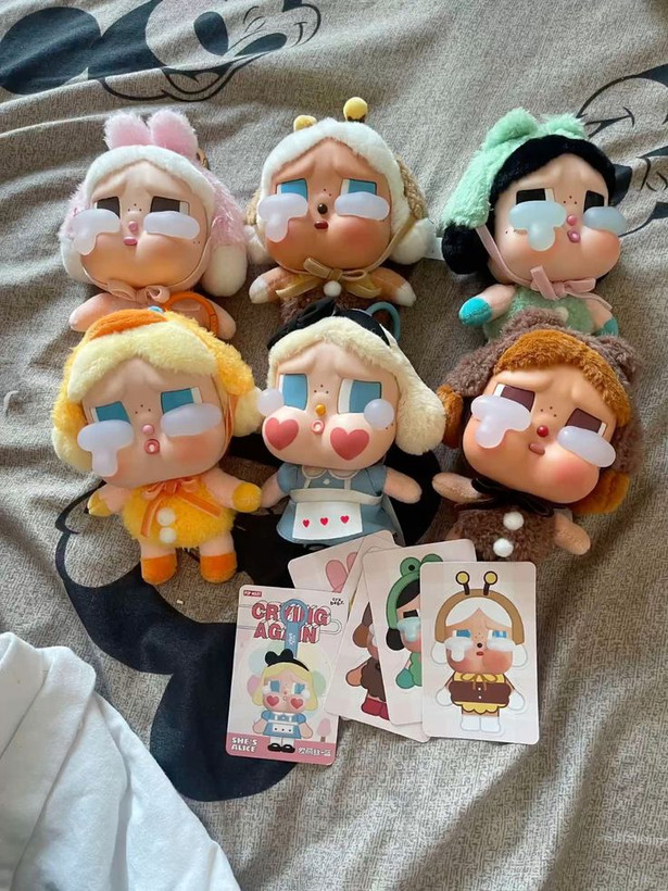 عروسک کرای بیبی اورجینال برند پاپ مارت | Cry Babies Keychain Pop Mart