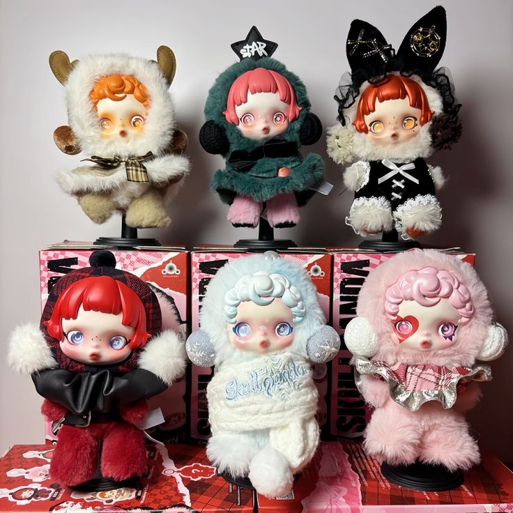 عروسک اِسکول پاندا اورجینال پاپ مارت | Skullpanda Original Pop Mart Blind Box