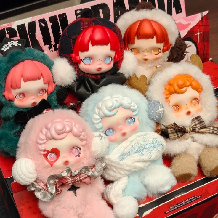 عروسک اِسکول پاندا اورجینال پاپ مارت | Skullpanda Original Pop Mart Blind Box